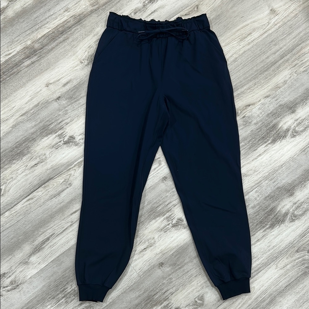 Lululemon Athletica Navy Blue Joggers Size 8 LIKE NEW!